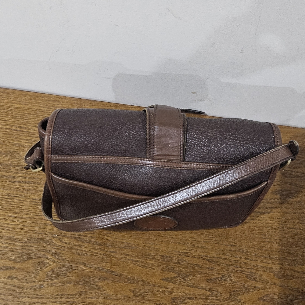 Elegant Brown Leather Shoulder Bag - Picture 6 of 16